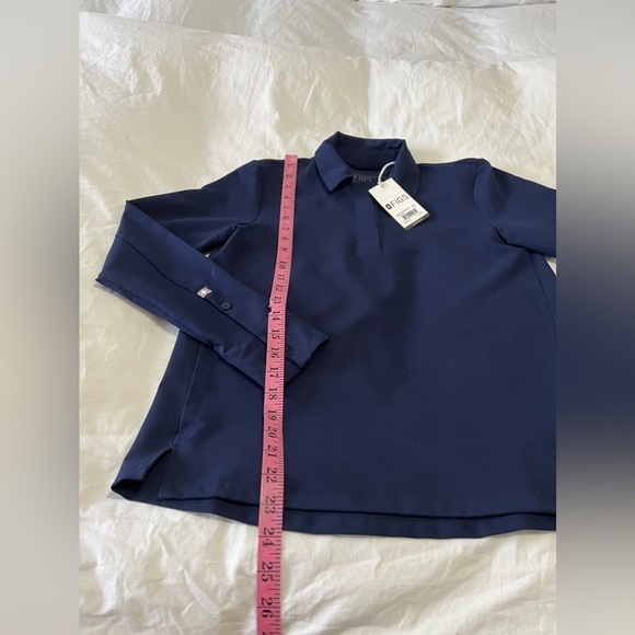 FIGS |Navy Blue Nala Top Long Sleeve Collared Technical Scrub | Women’s XXS NWT - Picture 4 of 10